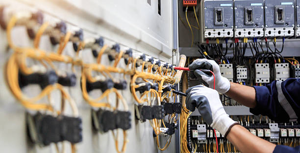 Professional Electrician technician working in Covington, LA